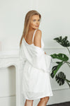 <tc>White nightgowns with embroidery</tc>